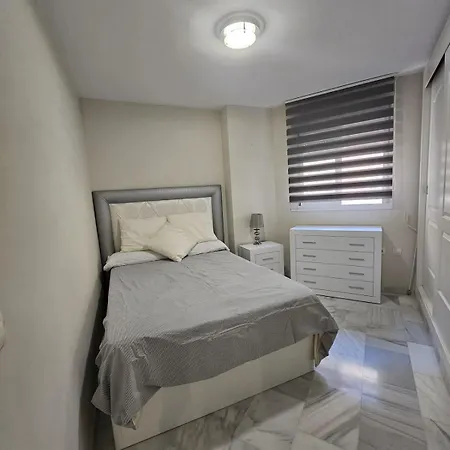 Family, Pool, Park And Ev Apartament Fuengirola